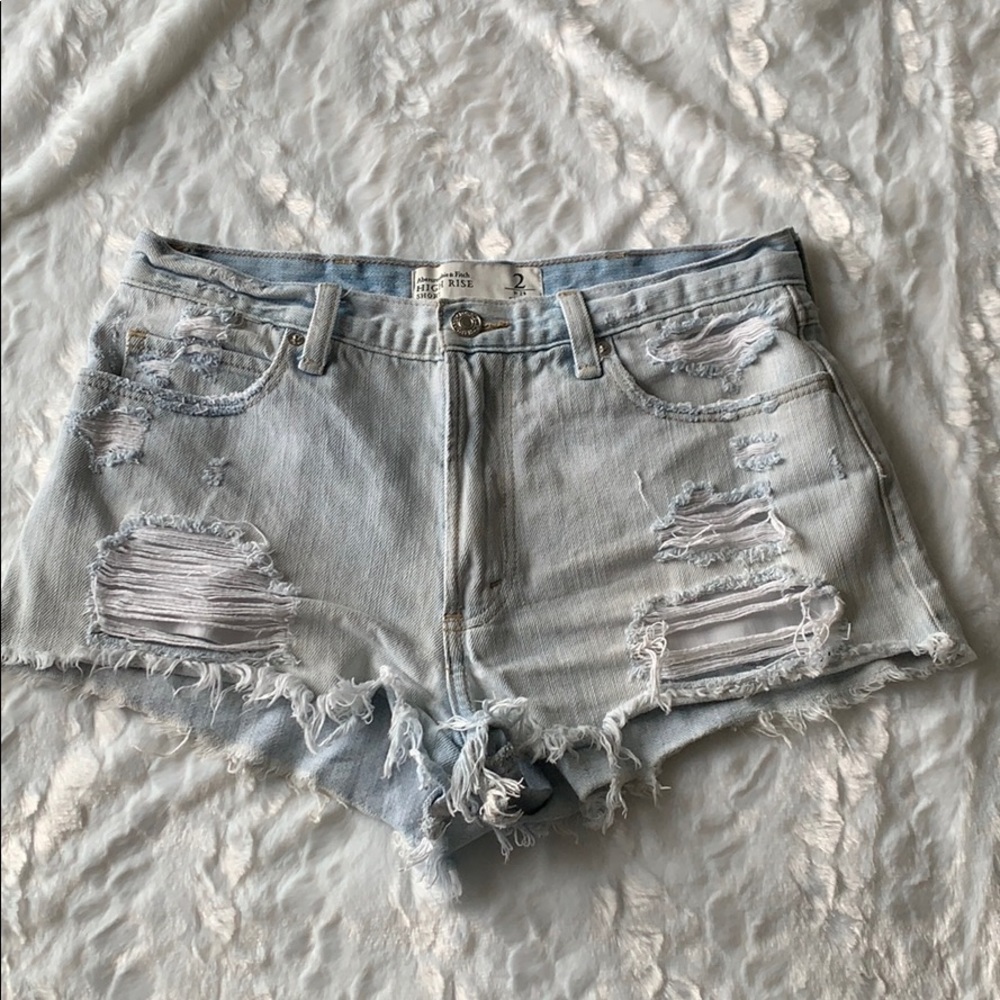 [26] A&F High Rise Short